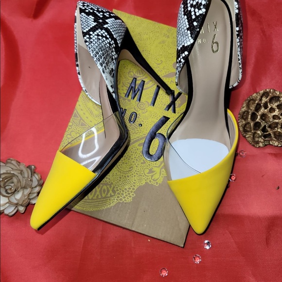 Heels - Picture 5 of 5